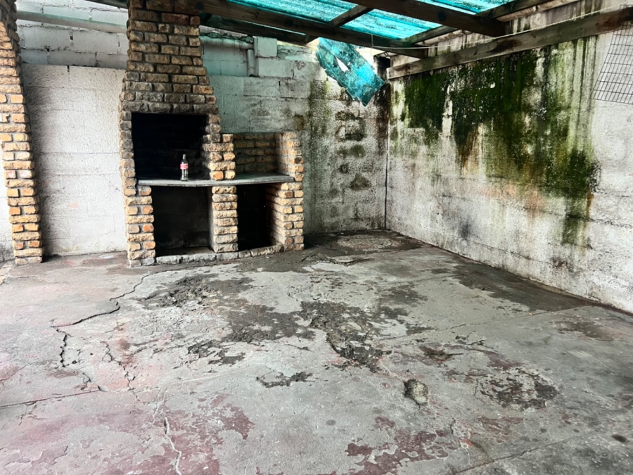 To Let 2 Bedroom Property for Rent in Palm Park Western Cape